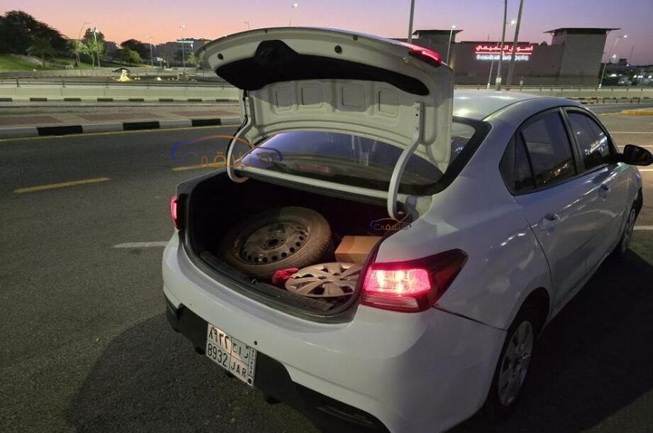 Rio Kia 2020 Dammam City White 6764914 Car for sale Hatla2ee