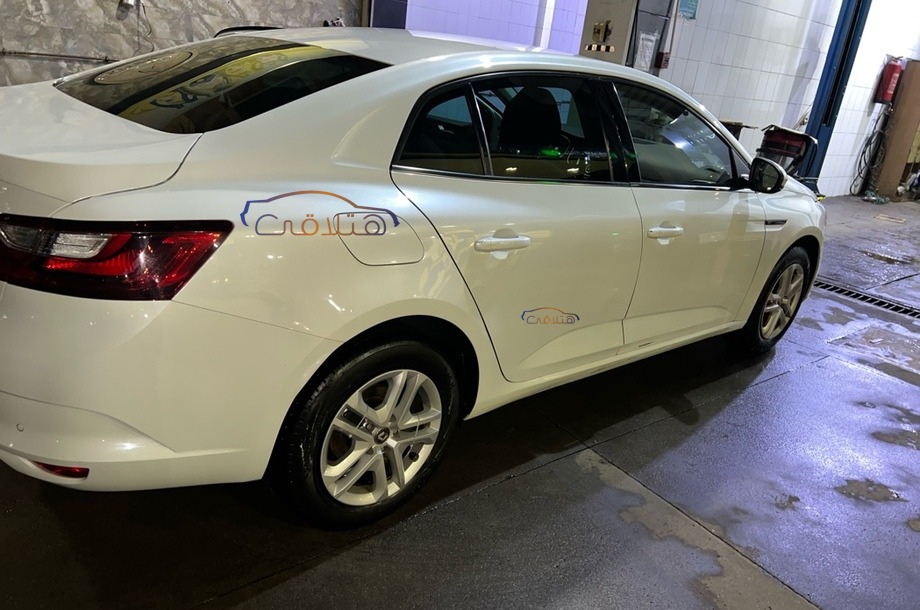 Megane Renault 2020 Alexandria White 6765769 Car for sale Hatla2ee