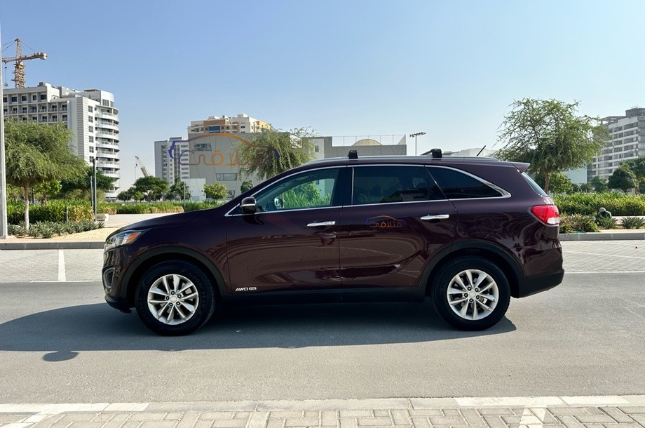 Sorento Kia Dubai Dark red 6796132 Car for sale Hatla2ee