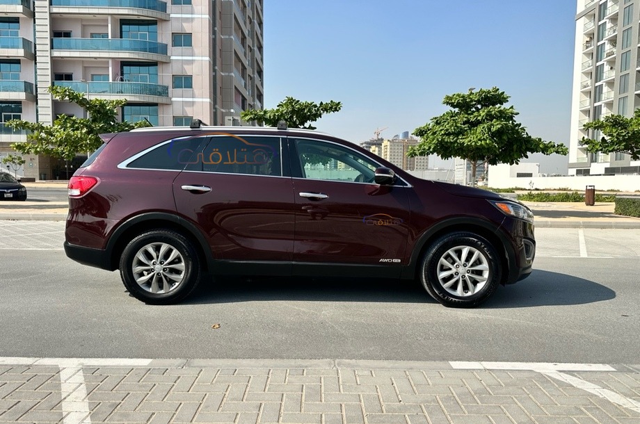 Sorento Kia Dubai Dark red 6796132 Car for sale Hatla2ee