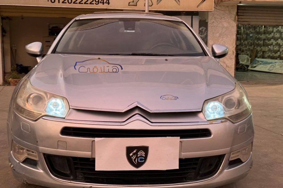C5 Citroën 2011 6 October Silver 6801581 - Car for sale : Hatla2ee