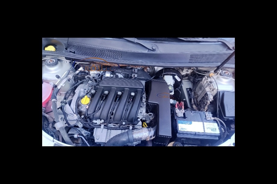 Logan Renault Silver