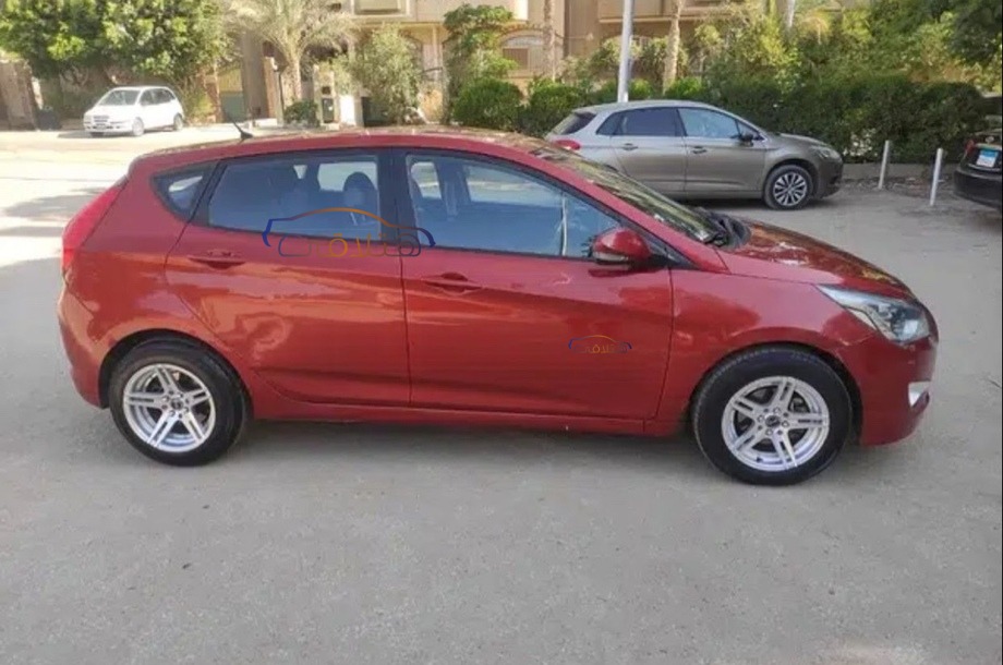 Solaris Hyundai 2016 6 October Red 6873731 - Car for sale : Hatla2ee