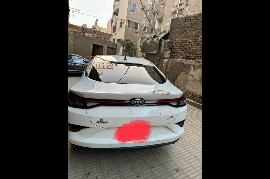 J7 Jac 2022 Giza White 6888624 - Car for sale : Hatla2ee