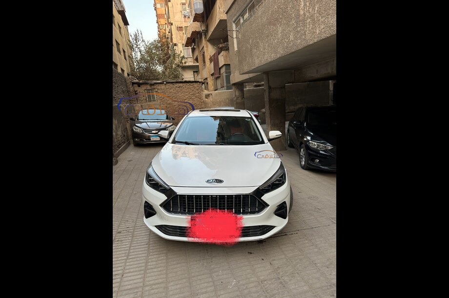 J7 Jac 2022 Giza White 6888624 - Car for sale : Hatla2ee