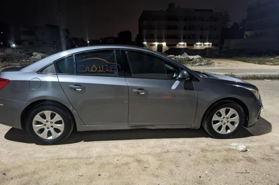 Cruze Chevrolet Gray