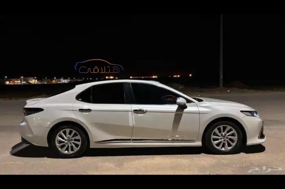 Camry Toyota White