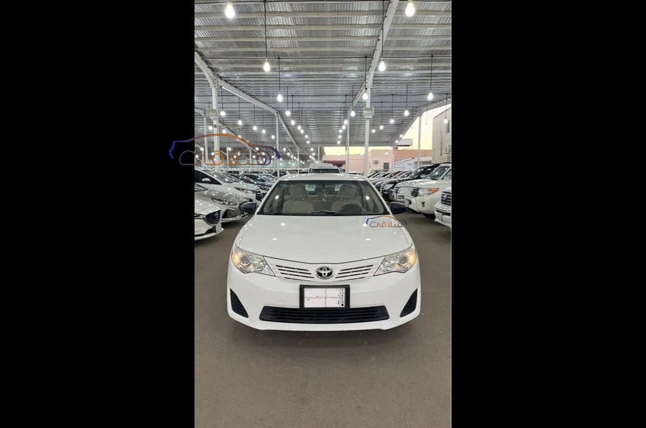 Camry Toyota White