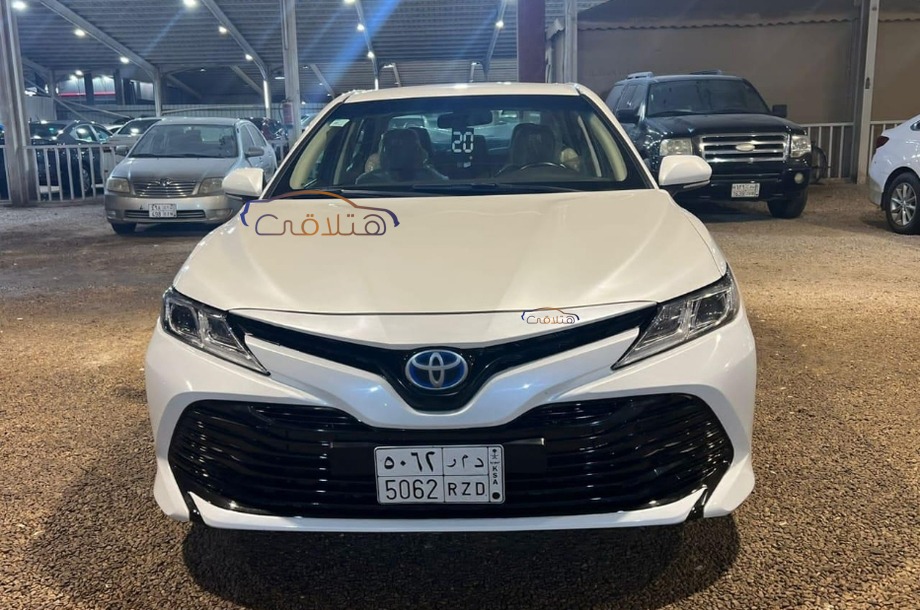 Camry Toyota White