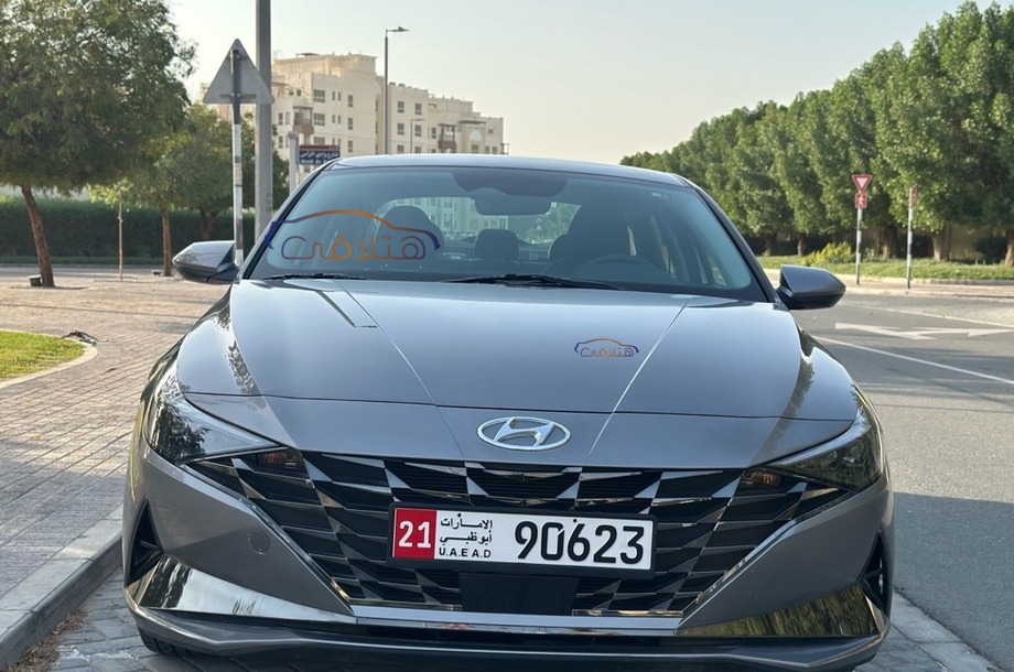 Elantra Hyundai Silver