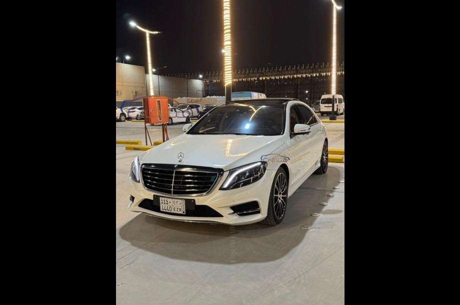 220 Mercedes White