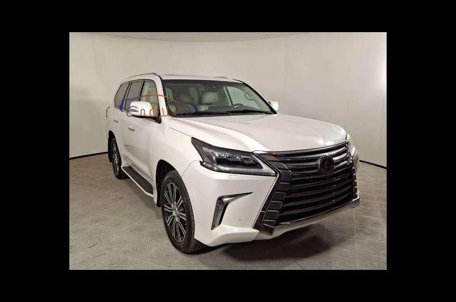LX 570 Lexus أبيض