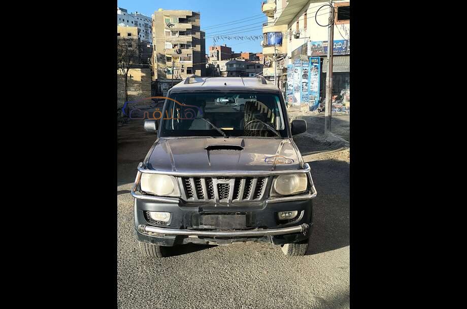 Scorpio Mahindra Dark grey