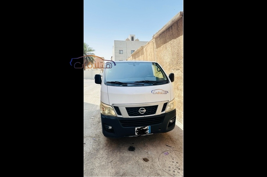 Urvan Nissan White