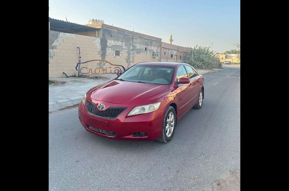 Camry Toyota احمر