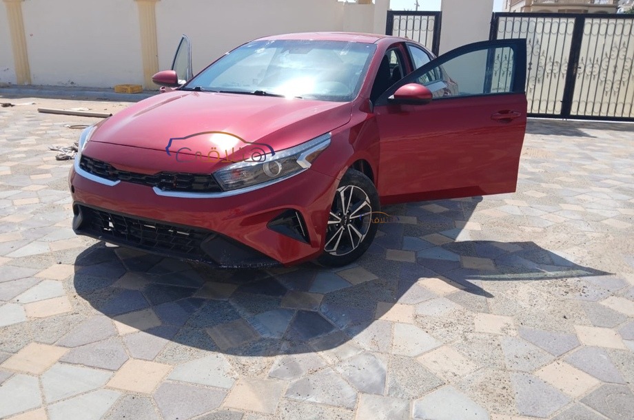 Forte Kia احمر