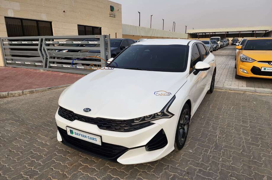 K5 Kia White
