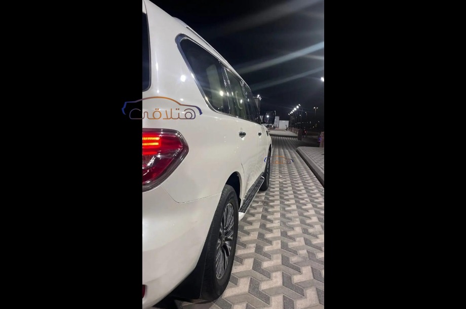XTrail Nissan White