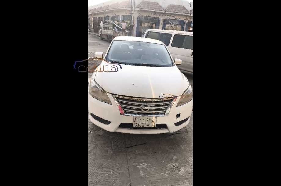 Sentra Nissan White