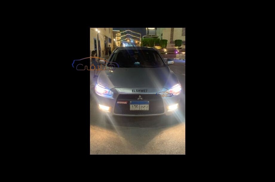 Lancer EX Shark Mitsubishi فضي