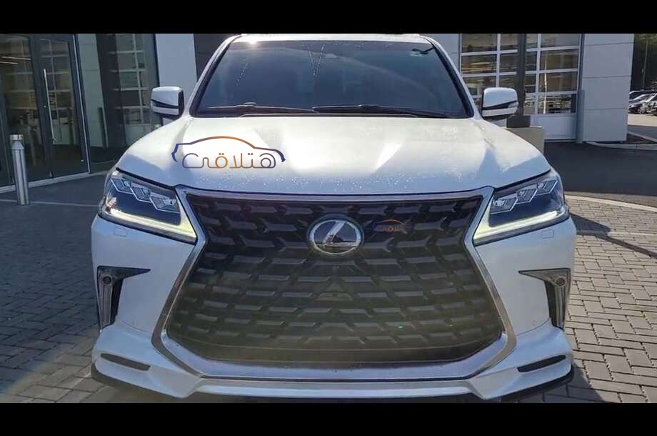 LX 570 Lexus White