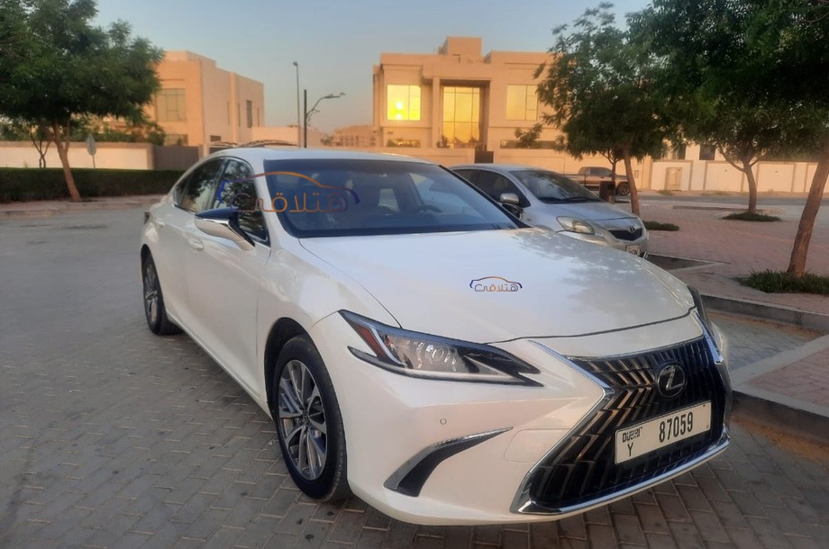 ES 300 Lexus White