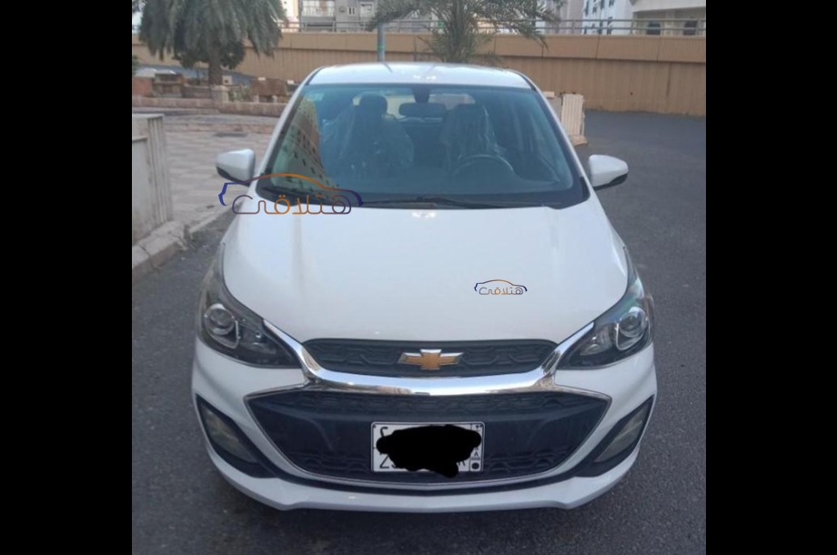Spark Chevrolet أبيض