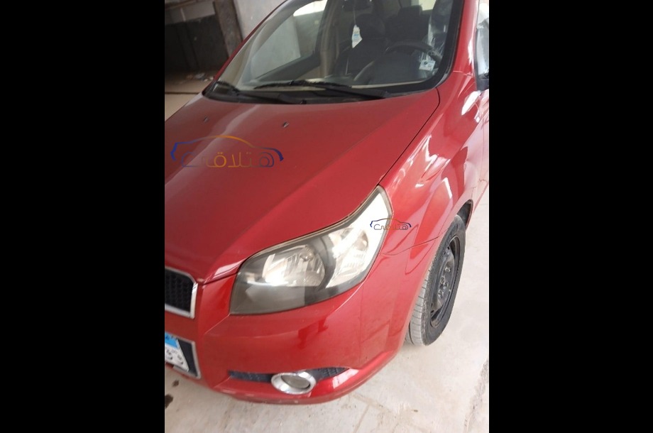 Aveo Chevrolet احمر