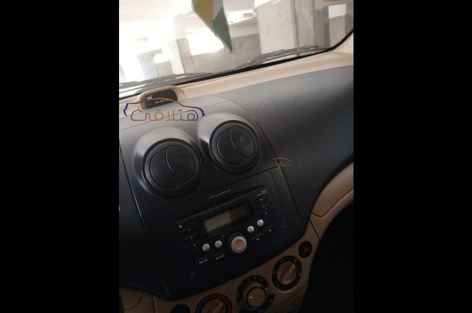 Aveo Chevrolet احمر