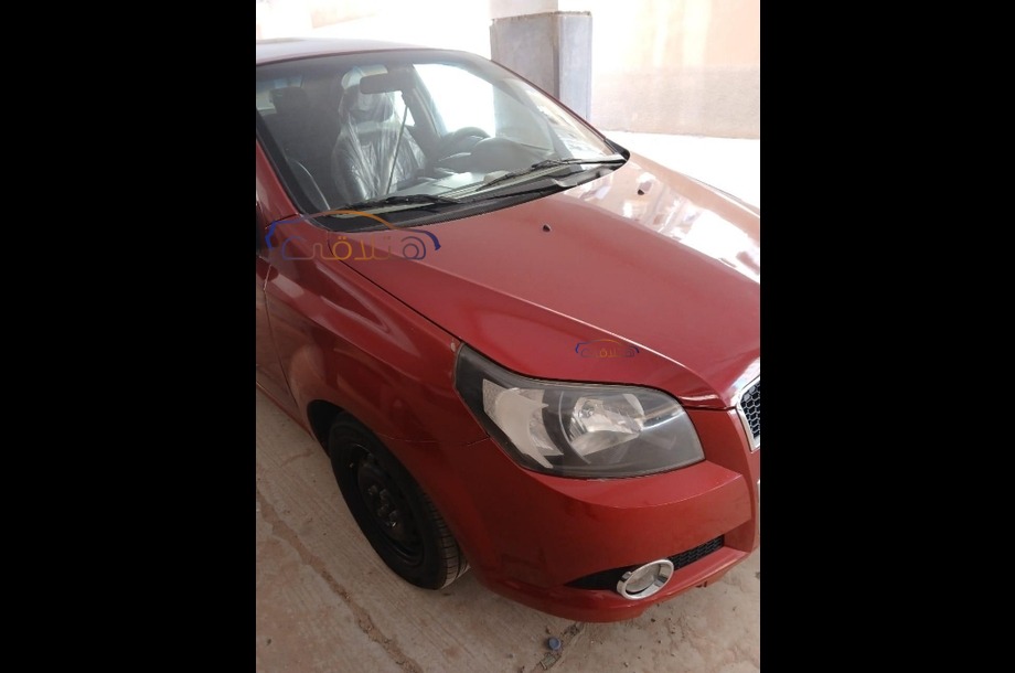 Aveo Chevrolet احمر