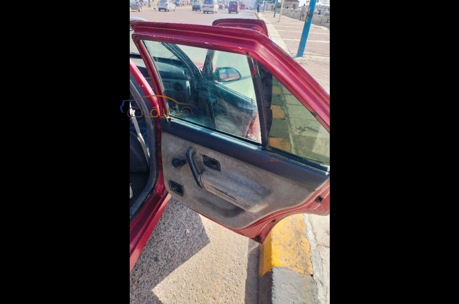 Rainbow Renault احمر