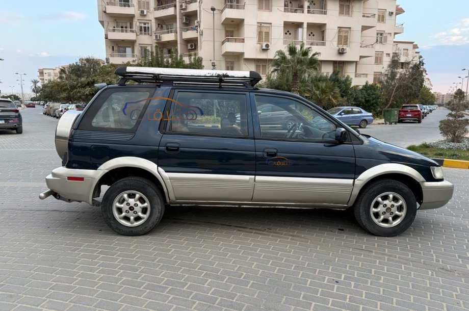 Santamo Hyundai الأزرق الداكن