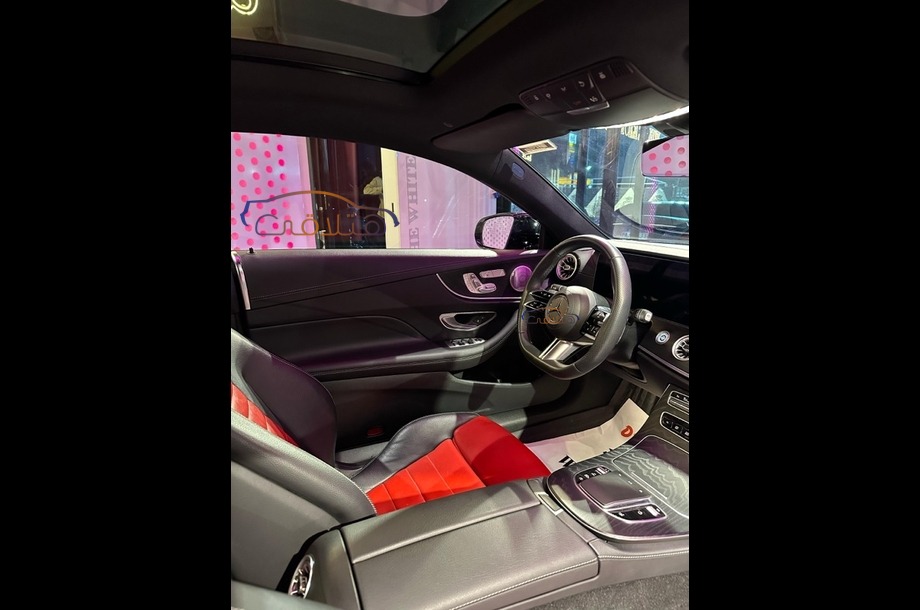 E 200 Mercedes أسود