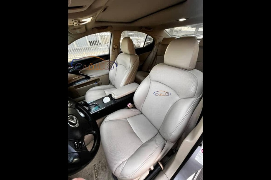 Is Lexus Silver