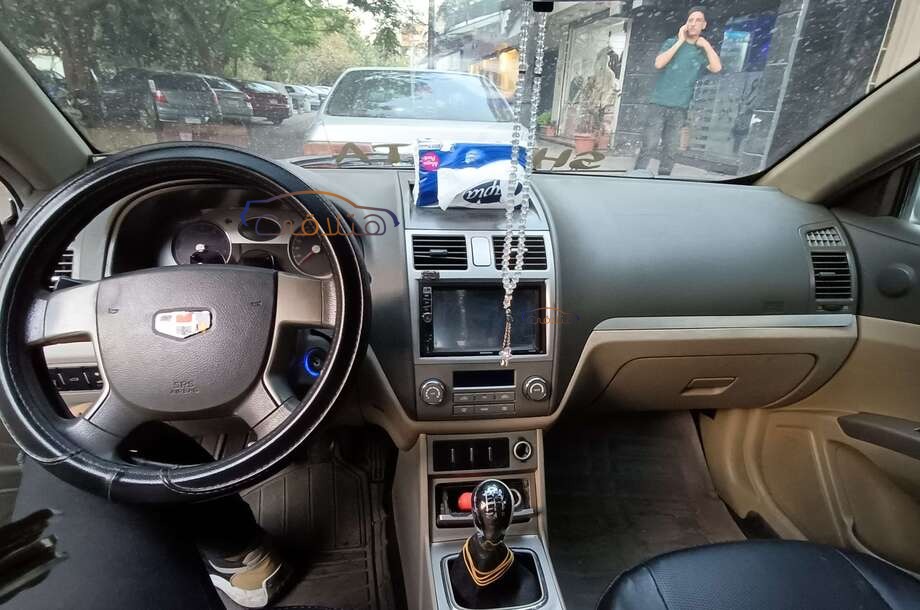 Emgrand 7 Geely فضي