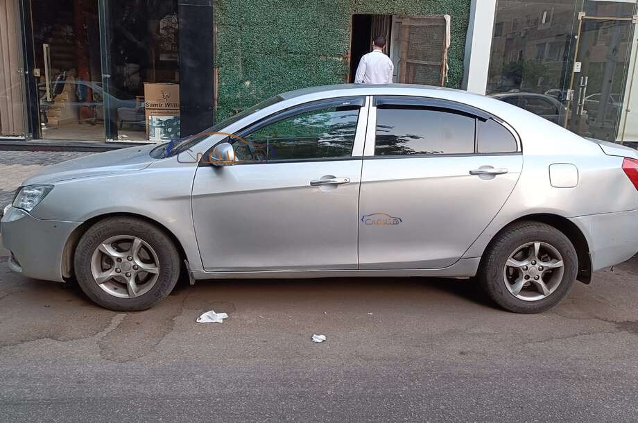 Emgrand 7 Geely فضي