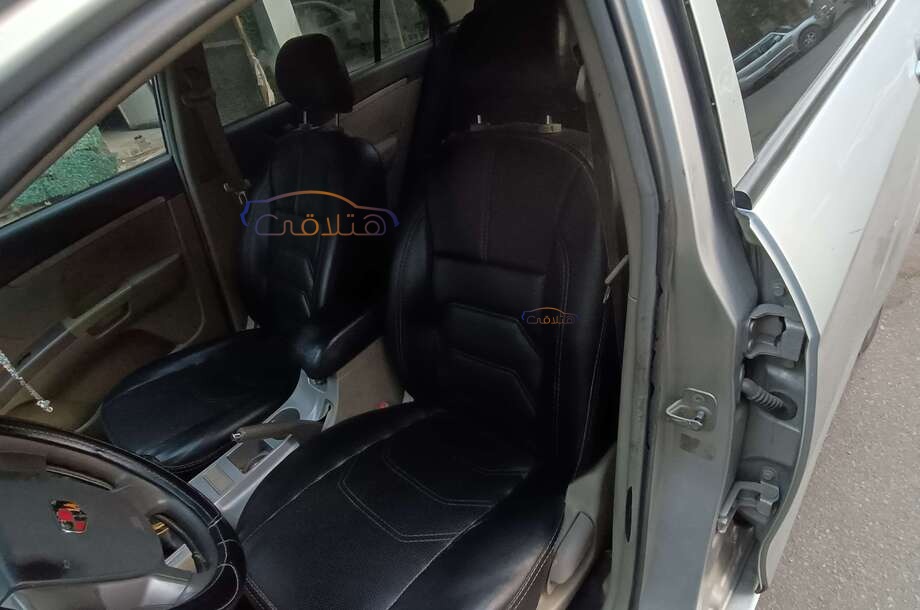 Emgrand 7 Geely فضي