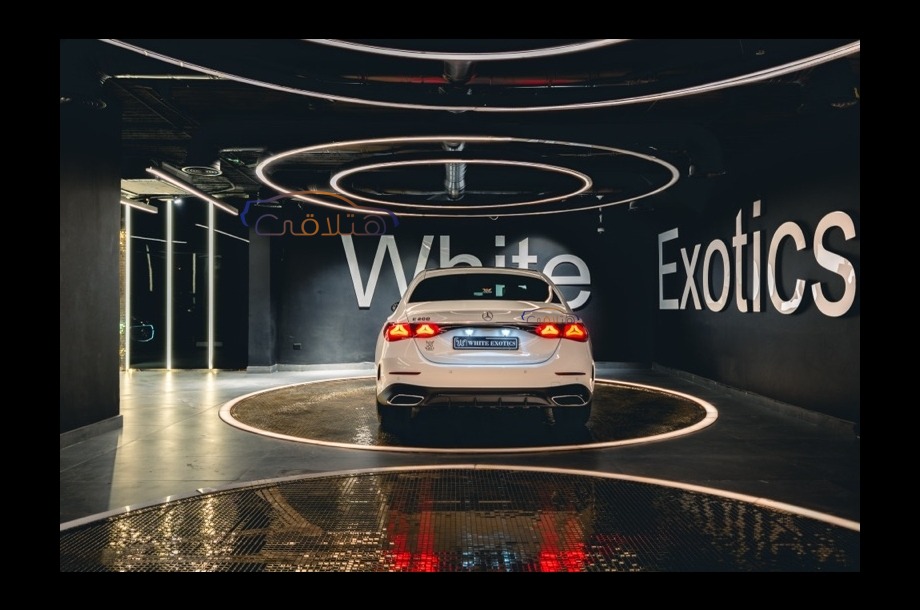 E 200 Mercedes أبيض