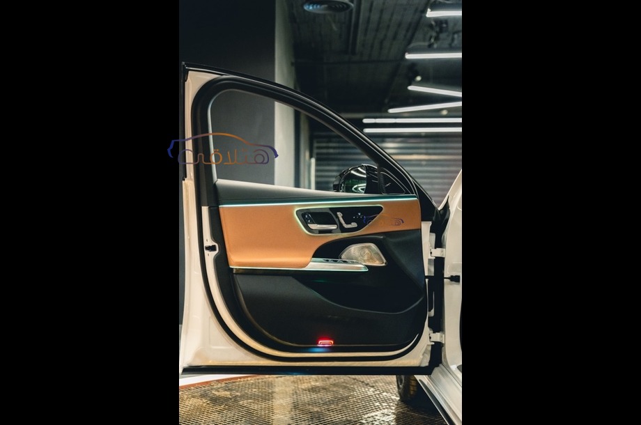 E 200 Mercedes أبيض