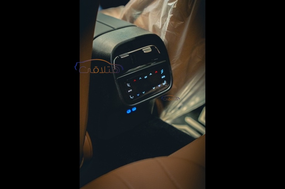 E 200 Mercedes أبيض