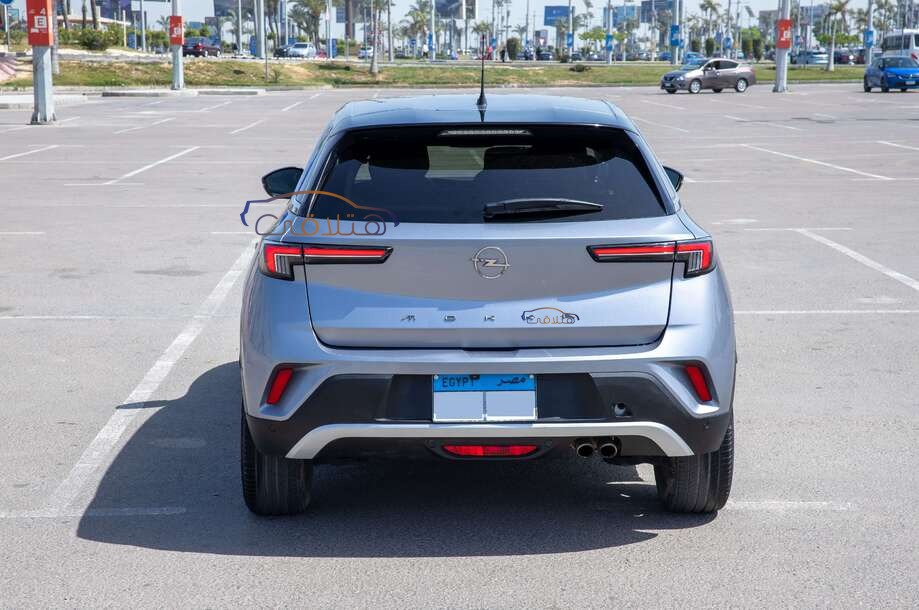 Mokka Opel فضي