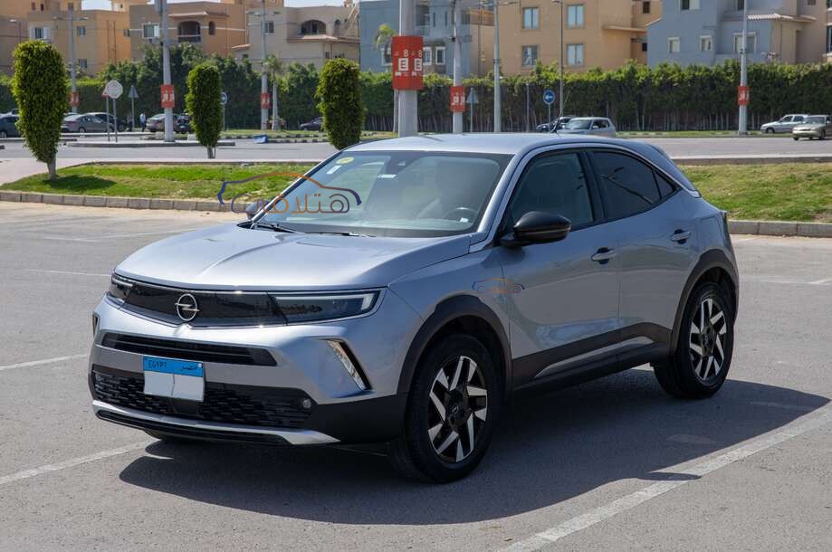Mokka Opel فضي