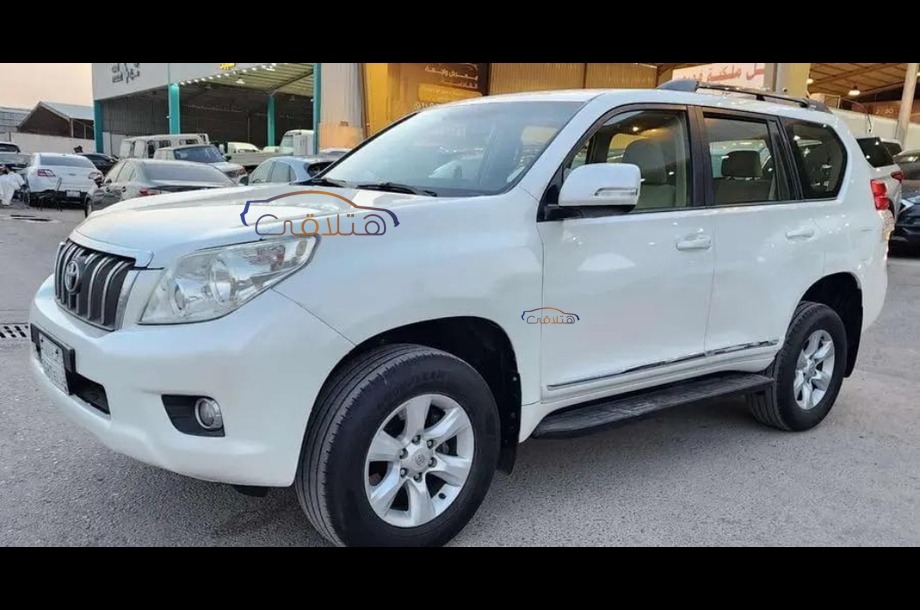 Prado Toyota White