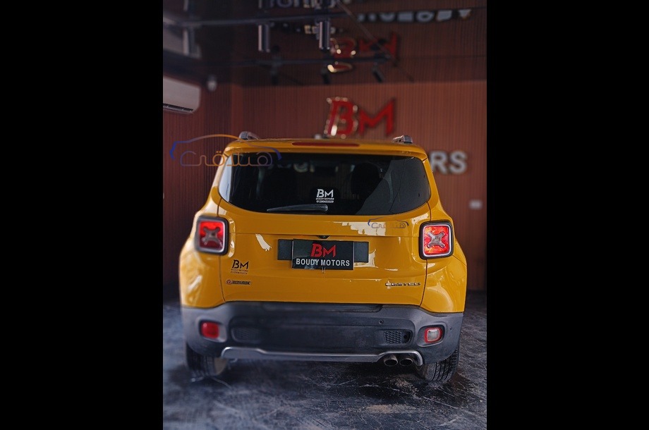 Renegade Jeep اصفر