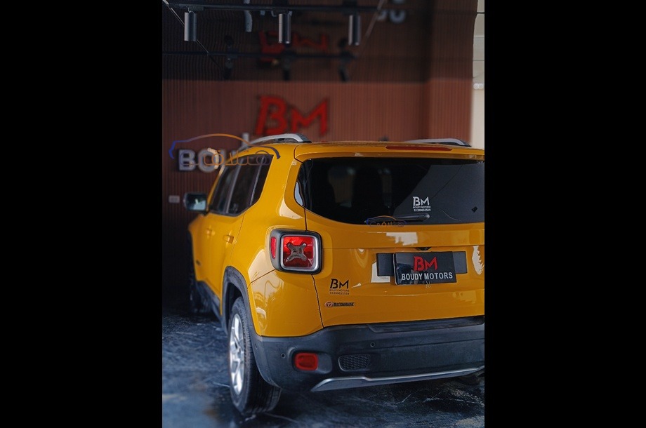 Renegade Jeep اصفر