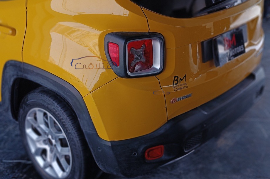 Renegade Jeep اصفر