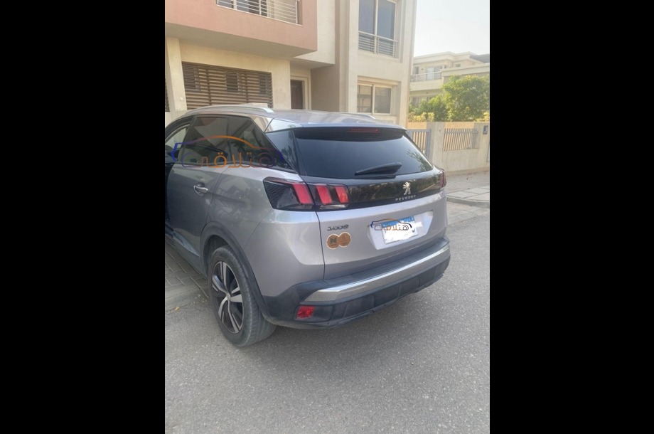 3008 Peugeot Gray