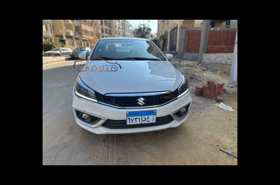 Ciaz Suzuki White