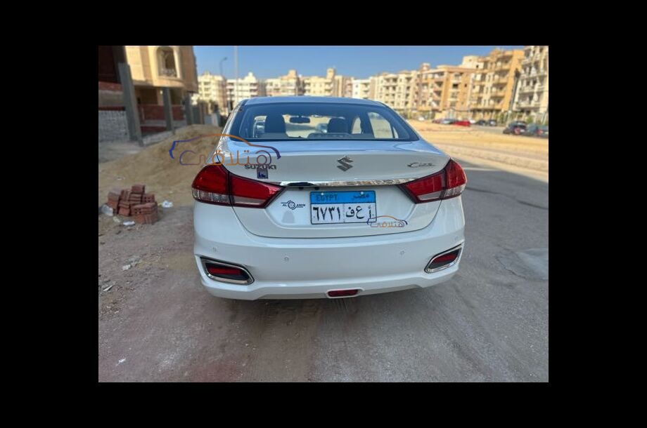 Ciaz Suzuki White