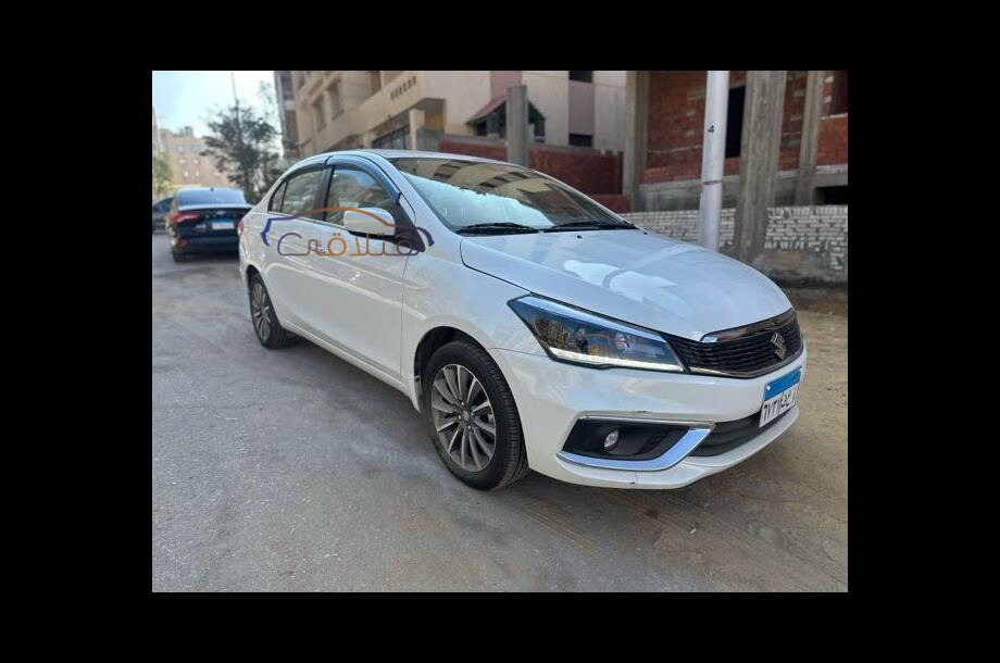 Ciaz Suzuki White